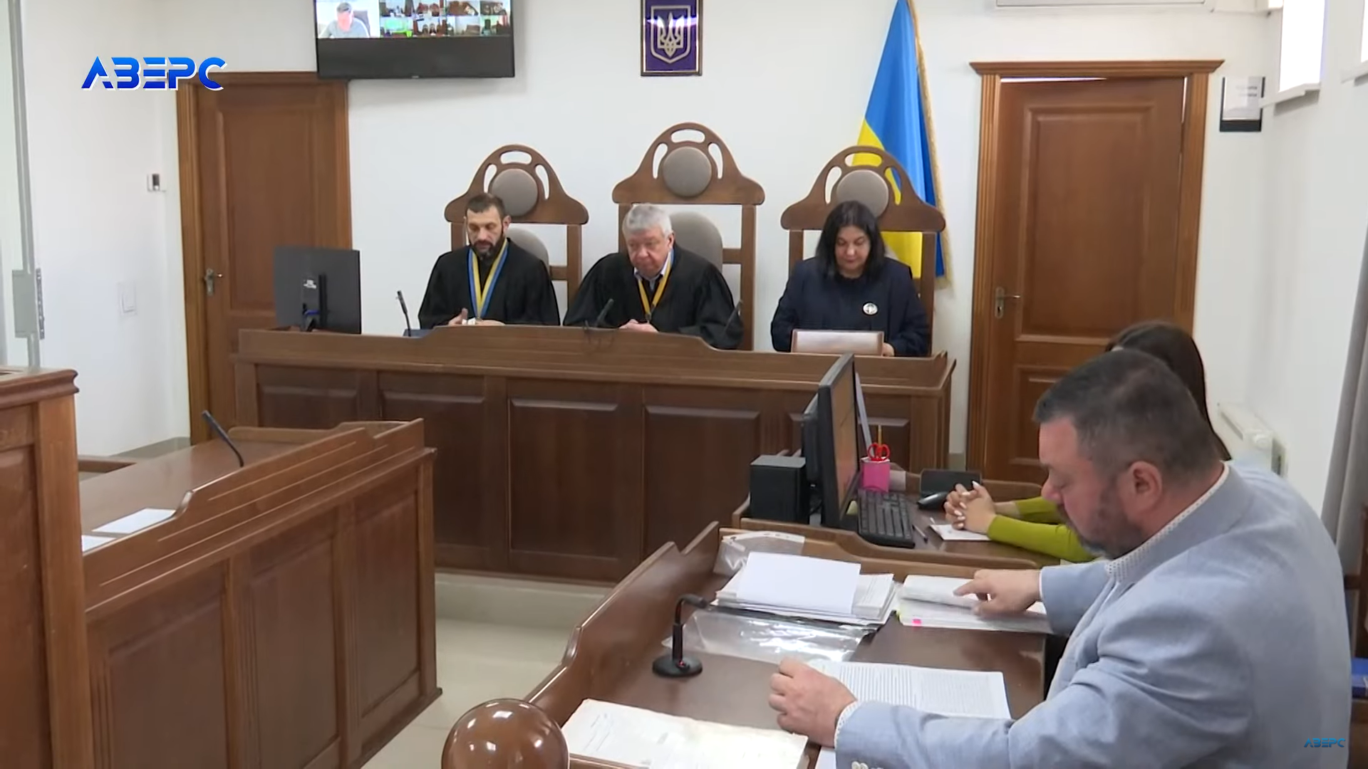 ЗНАЙШОВ $70 ТИСЯЧ ПІД ЧАС ОБШУКІВ І ЗАБРАВ СОБІ? У ЛУЦЬКУ СУДЯТЬ СЛІДЧОГО З КИЄВА