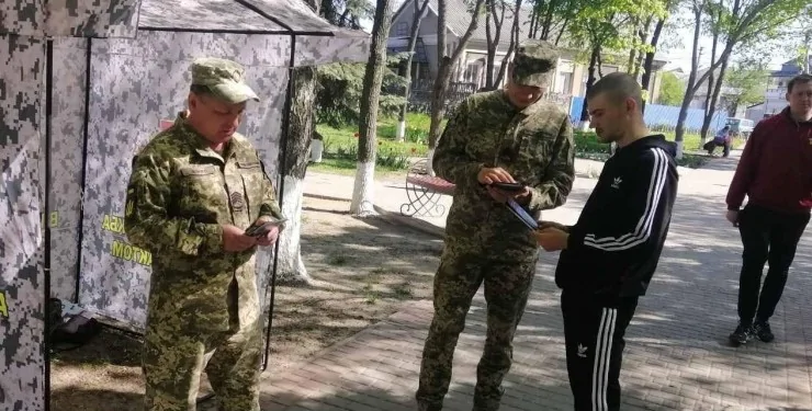 Новий закон про мобілізацію: кому не потрібно йти в ТЦК, повний список