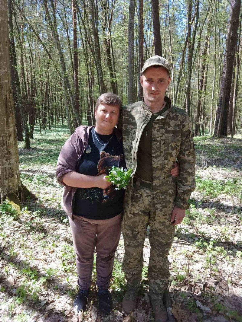 Взимку хоронив загиблого на війні брата, а тепер його поховали поруч: спогади про 24-річного Героя з Волині