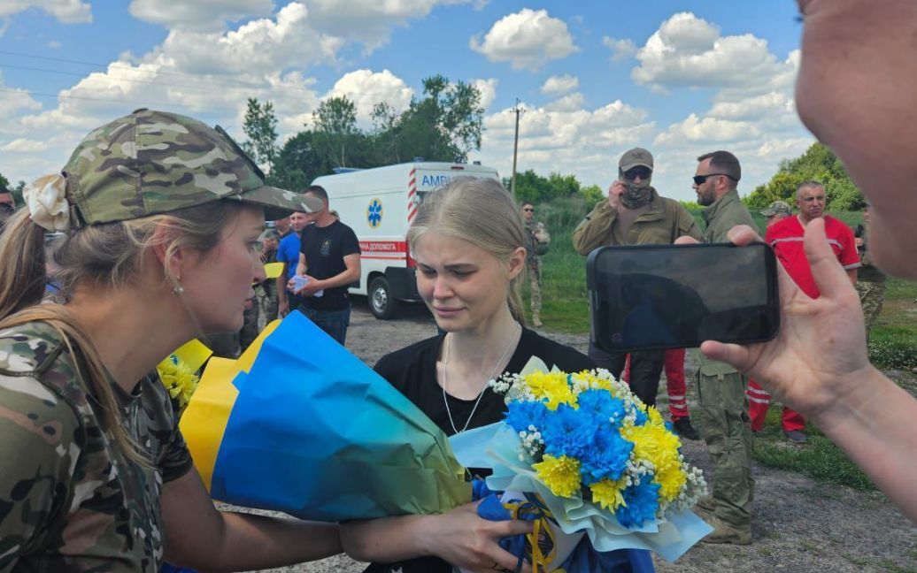 Двічі відмовилася зрадити Україну: слідча з Маріуполя Мар’яна Чечелюк повернулася з полону