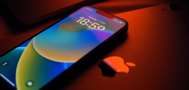 Україну завалили “чорними” iPhone: названо магазини, які масово продают контрабандну техніку Apple